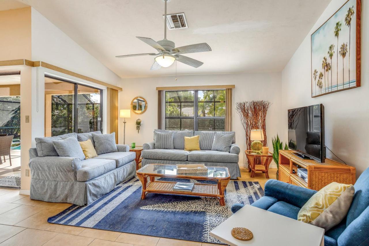 Palm Frond Ranch Holiday home *