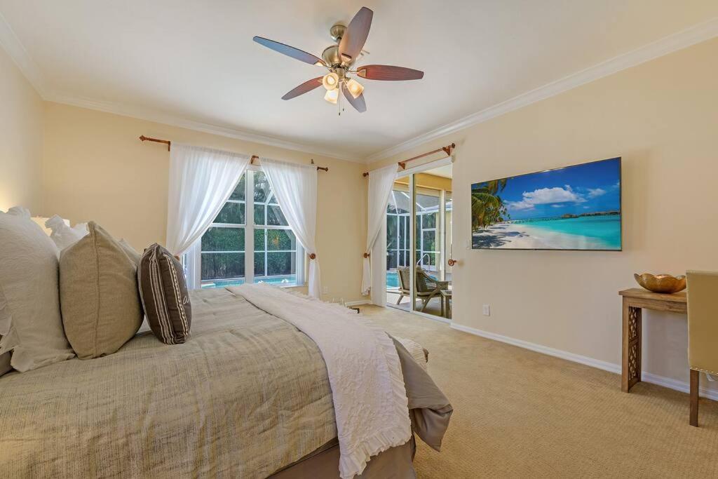 Villa Paradise Escape Luxury Pool W/game King Bed Naples