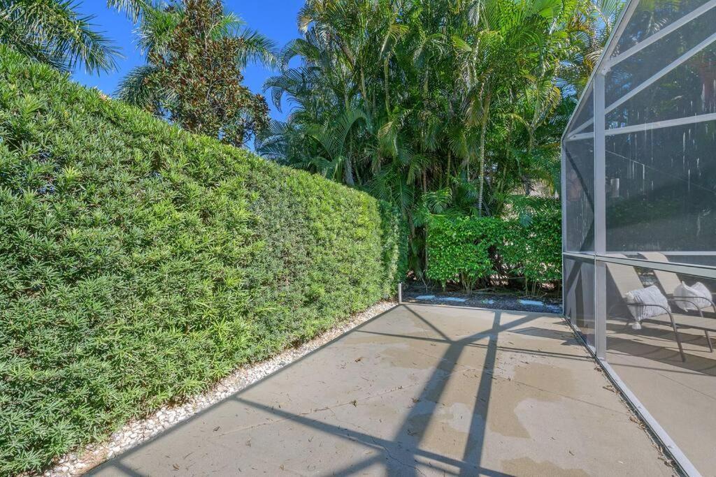 Villa Paradise Escape Luxury Pool W/game King Bed Naples