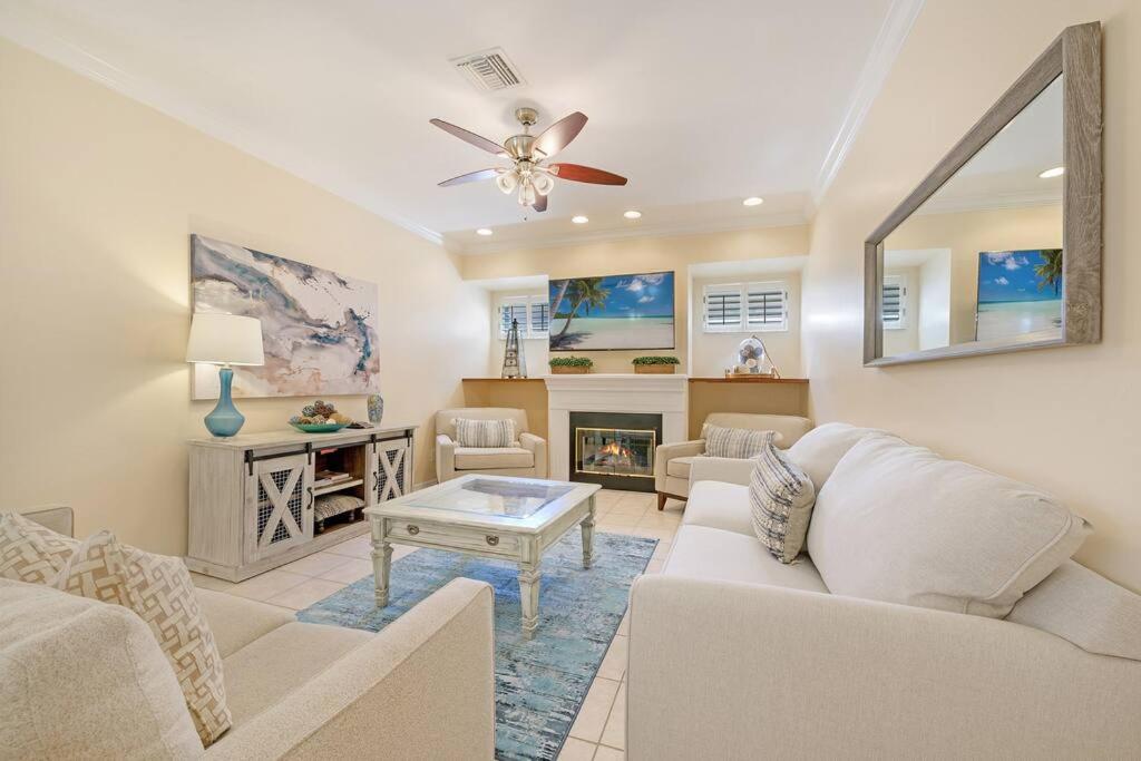 Paradise Escape Luxury Pool W/game King Bed Naples