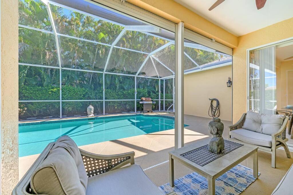 Paradise Escape Luxury Pool W/game King Bed Naples