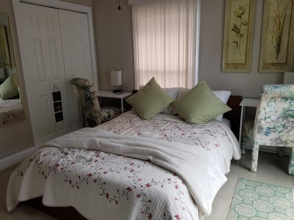 Naples' Hidden Gem Homestay Naples