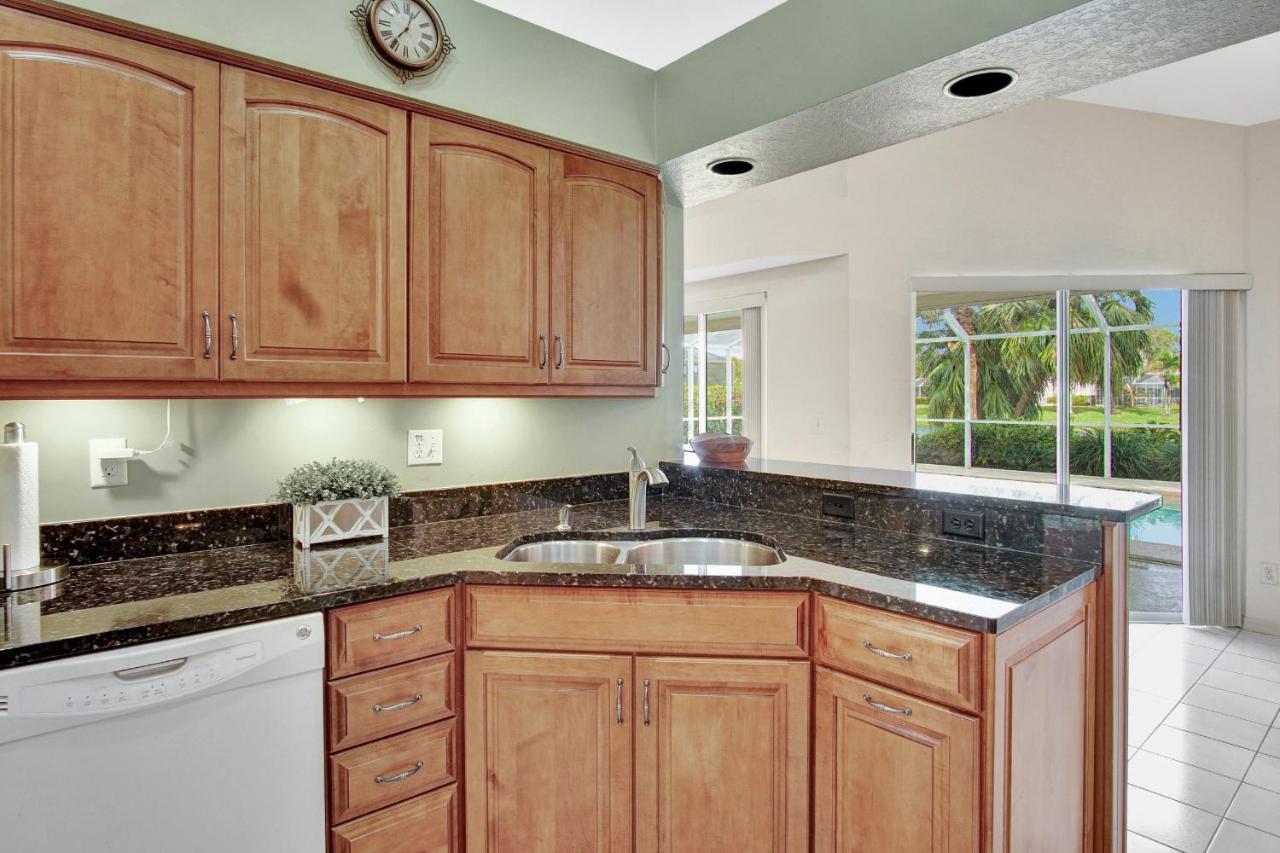 Villa Superb With Private Pool In *
