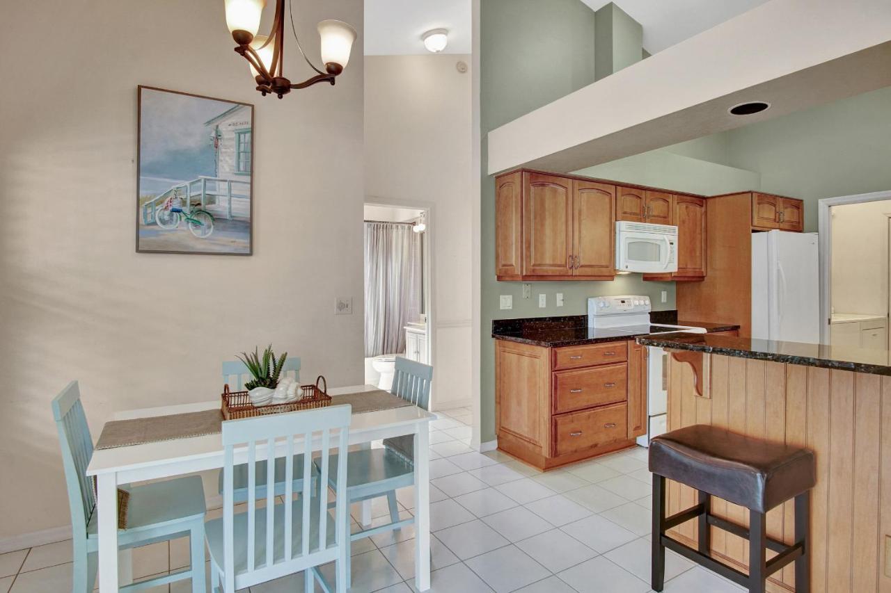 Superb With Private Pool In Villa