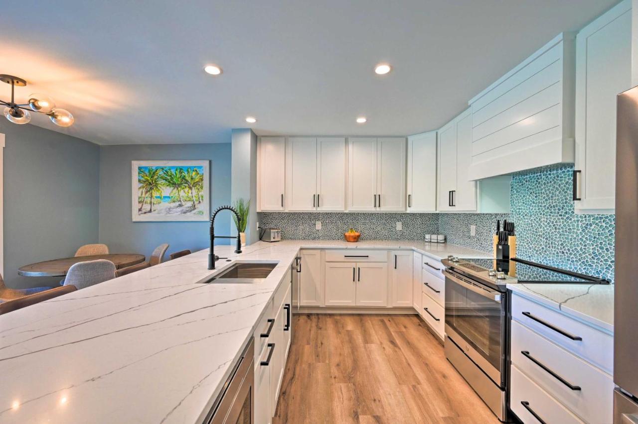 Holiday home Walk To Getaway With Pool In Naples! Naples