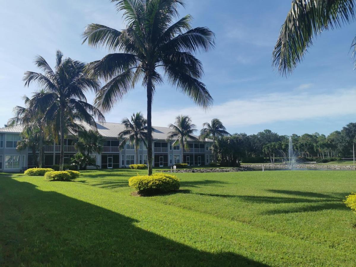Greenlinks Luxury At Lely Golf - 3 Bedrooms Naples