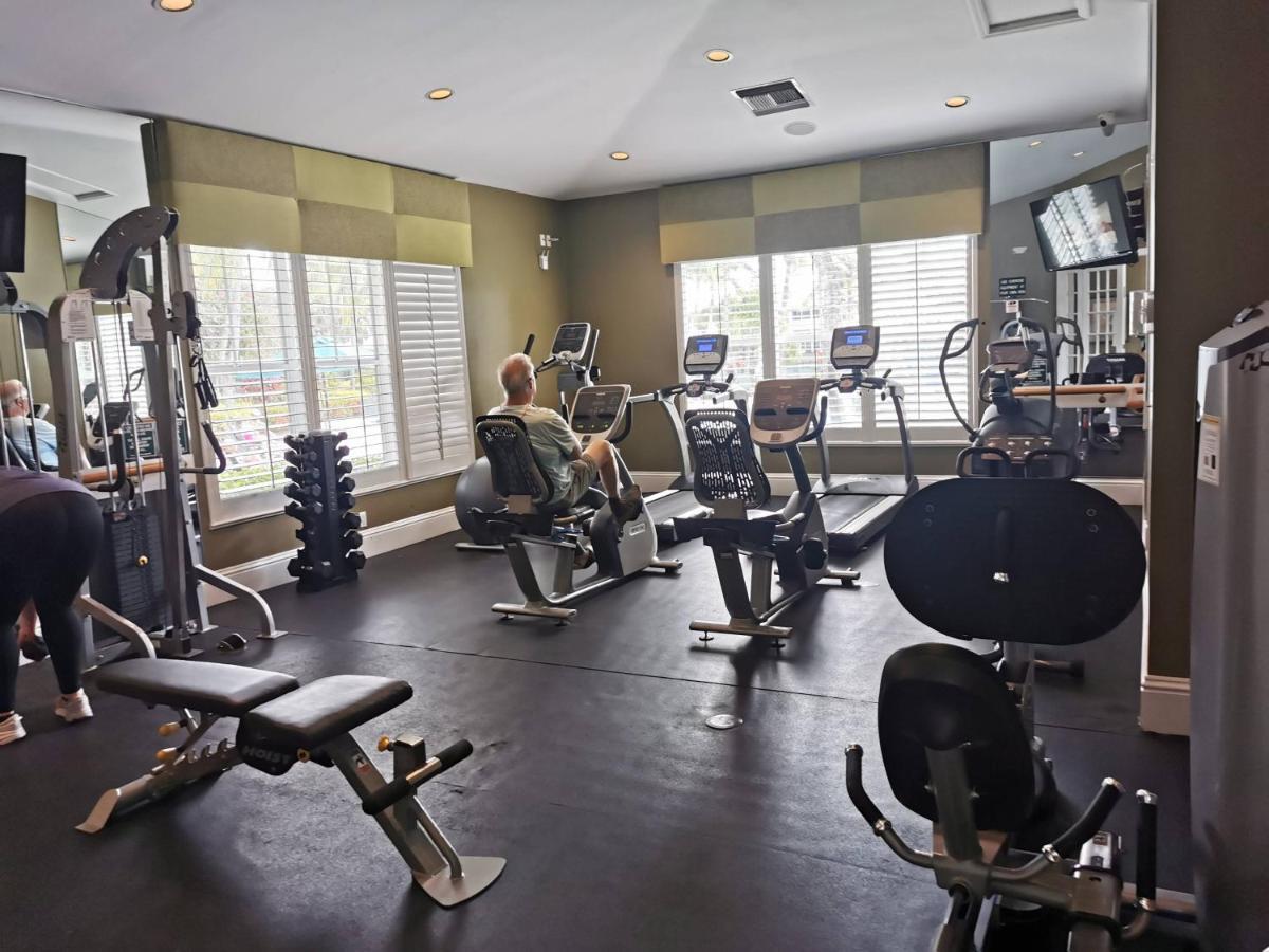Greenlinks Luxury At Lely Golf - 3 Bedrooms