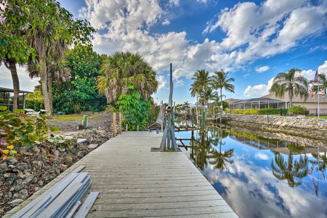 Holiday home Direct Gulf Access And Lanai Sunny Home!