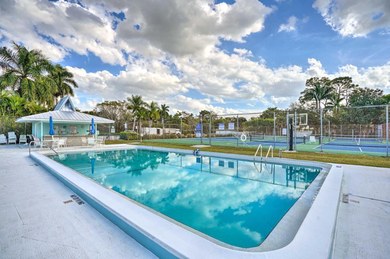 Direct Gulf Access And Lanai Sunny Home! *