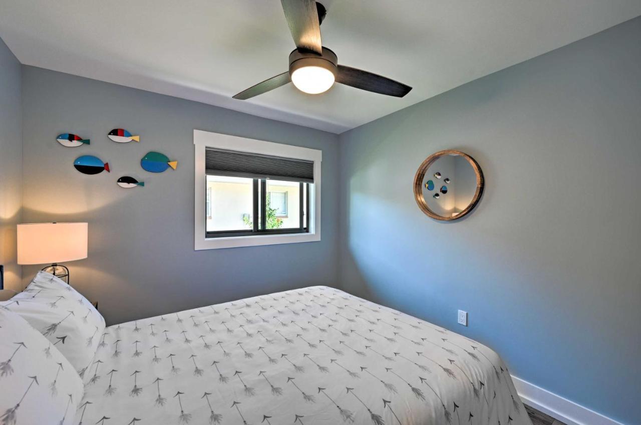 Walk To Getaway With Pool In Naples!
