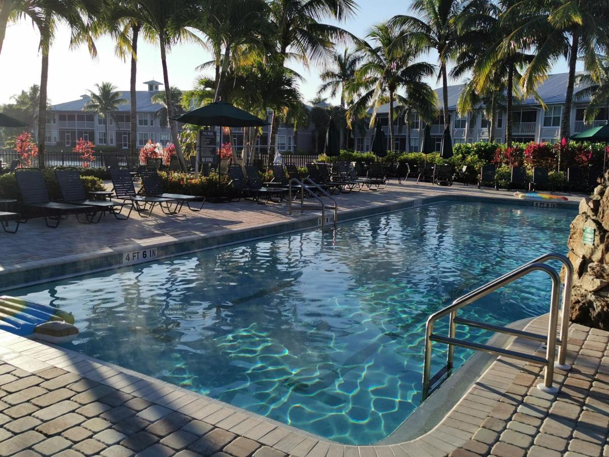 Holiday home Greenlinks Luxury At Lely Golf - 3 Bedrooms *