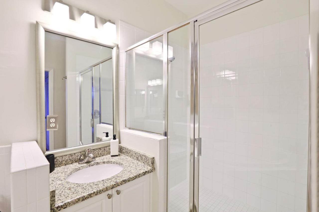 Greenlinks Remodeled Unit 3bedrooms *