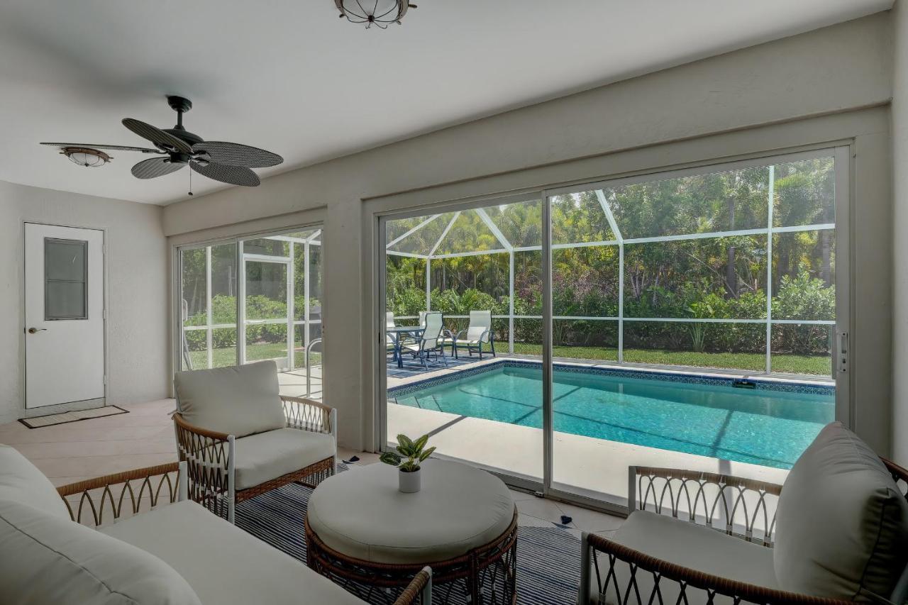 Piccadilly House: Updated Retreat With Private Pool Near Downtown & Beaches * Naples
