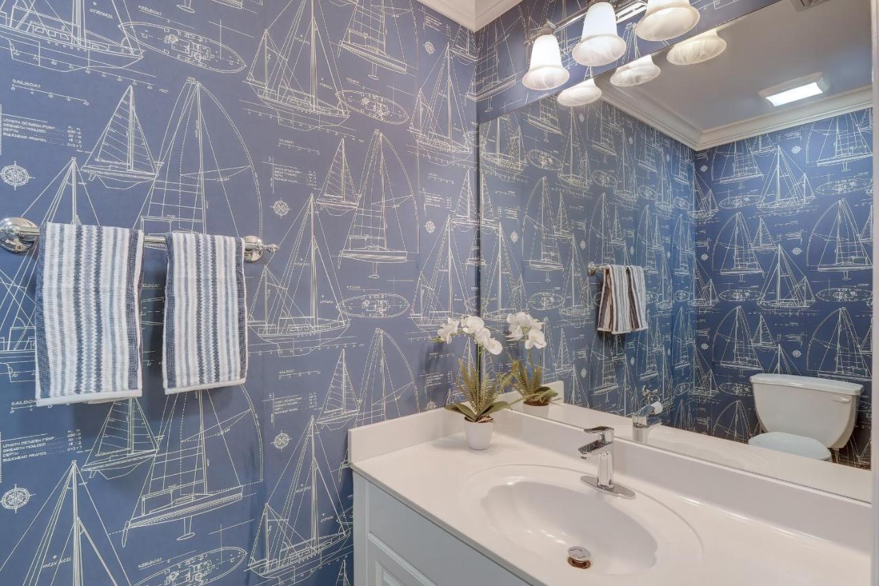 Piccadilly House: Updated Retreat With Private Pool Near Downtown & Beaches Naples