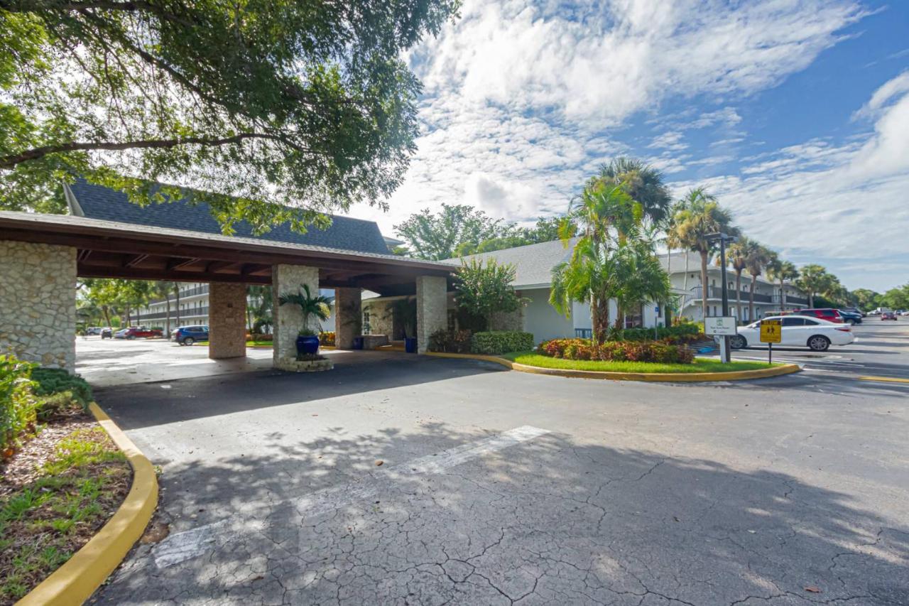 Park Shore Resort, 1st Floor, Bldg.f Holiday home *