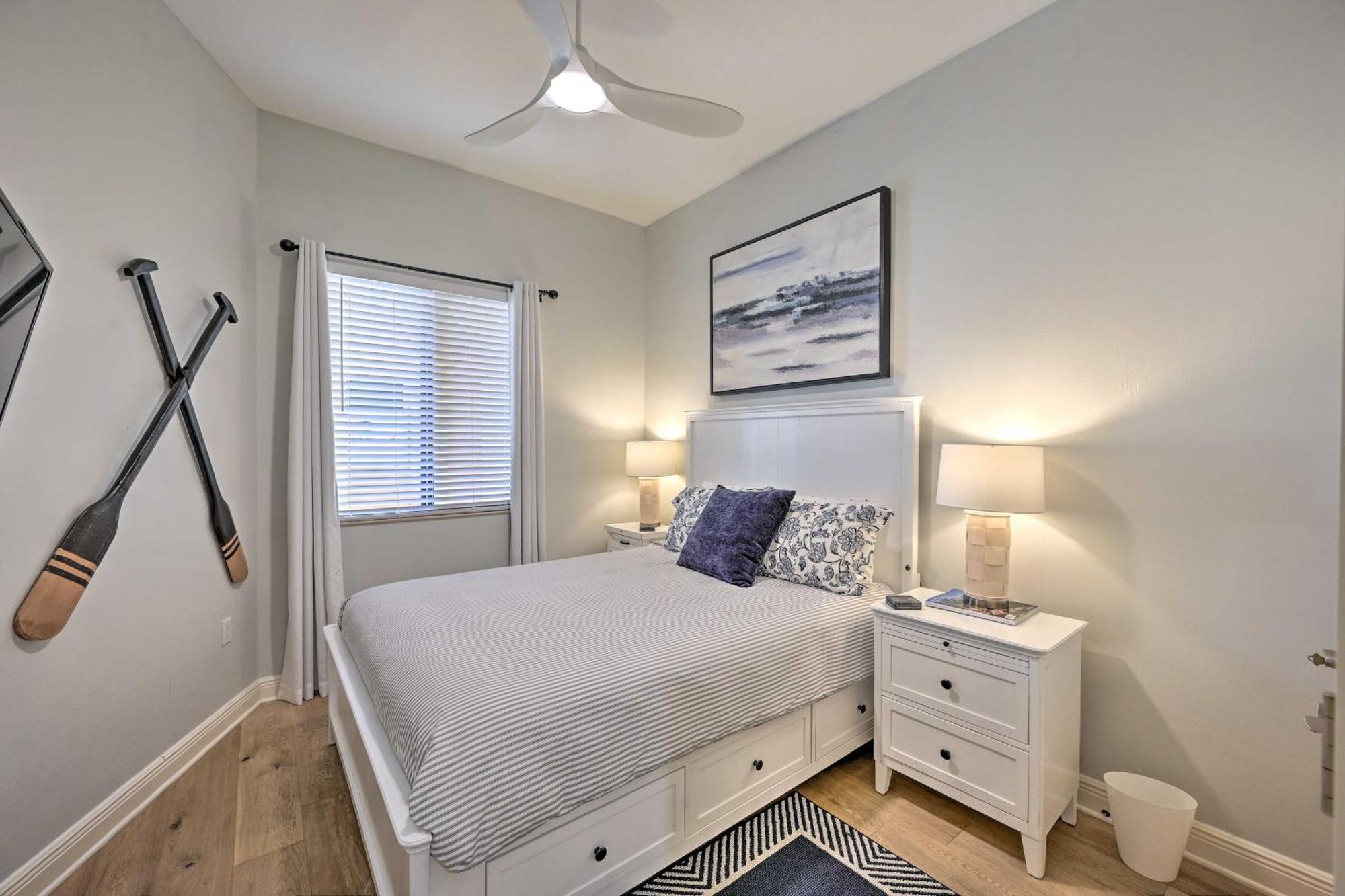 Apartment Luxe Bay Near Fifth Ave! Naples