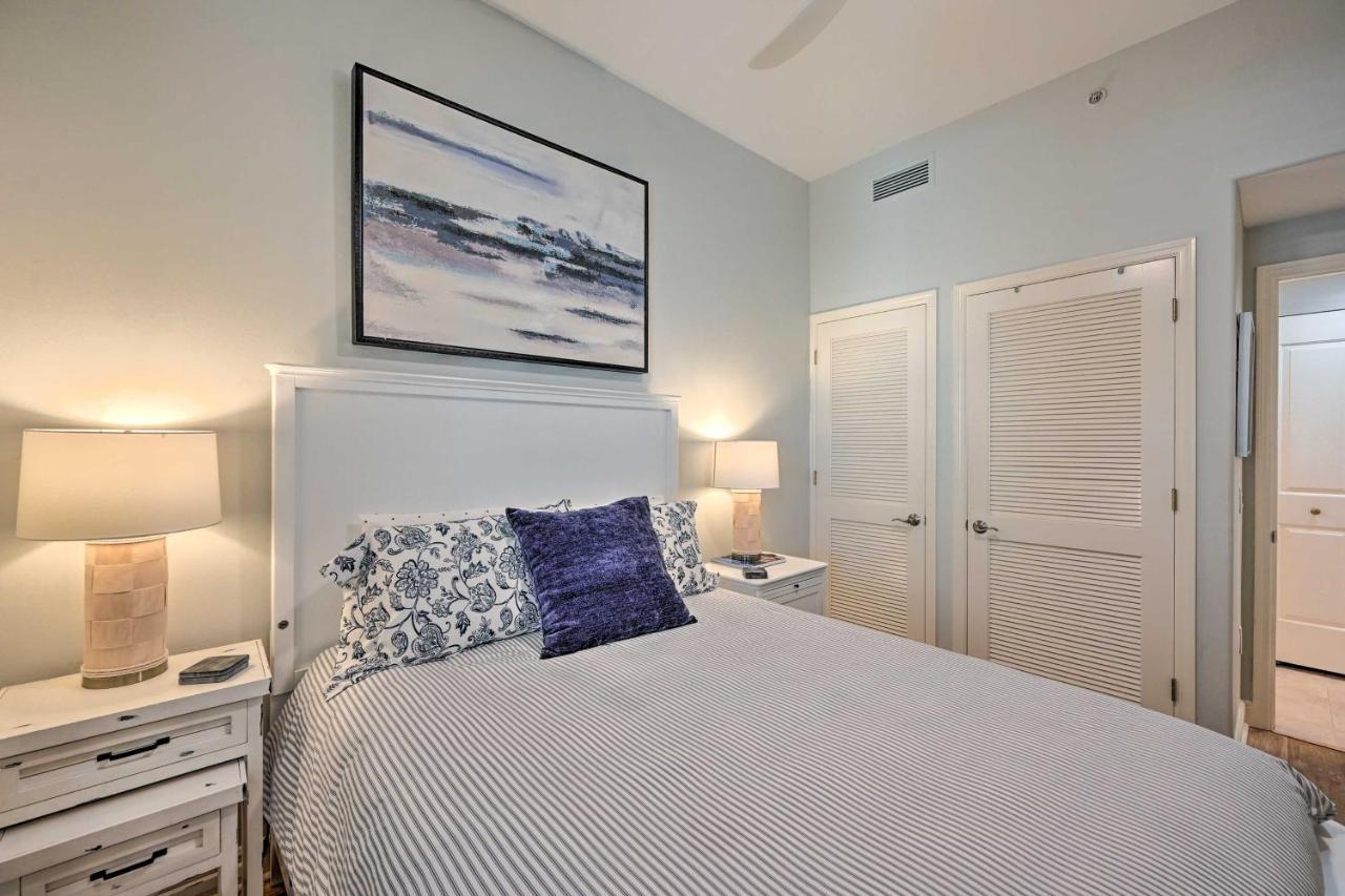 Apartment Luxe Bay Near Fifth Ave!