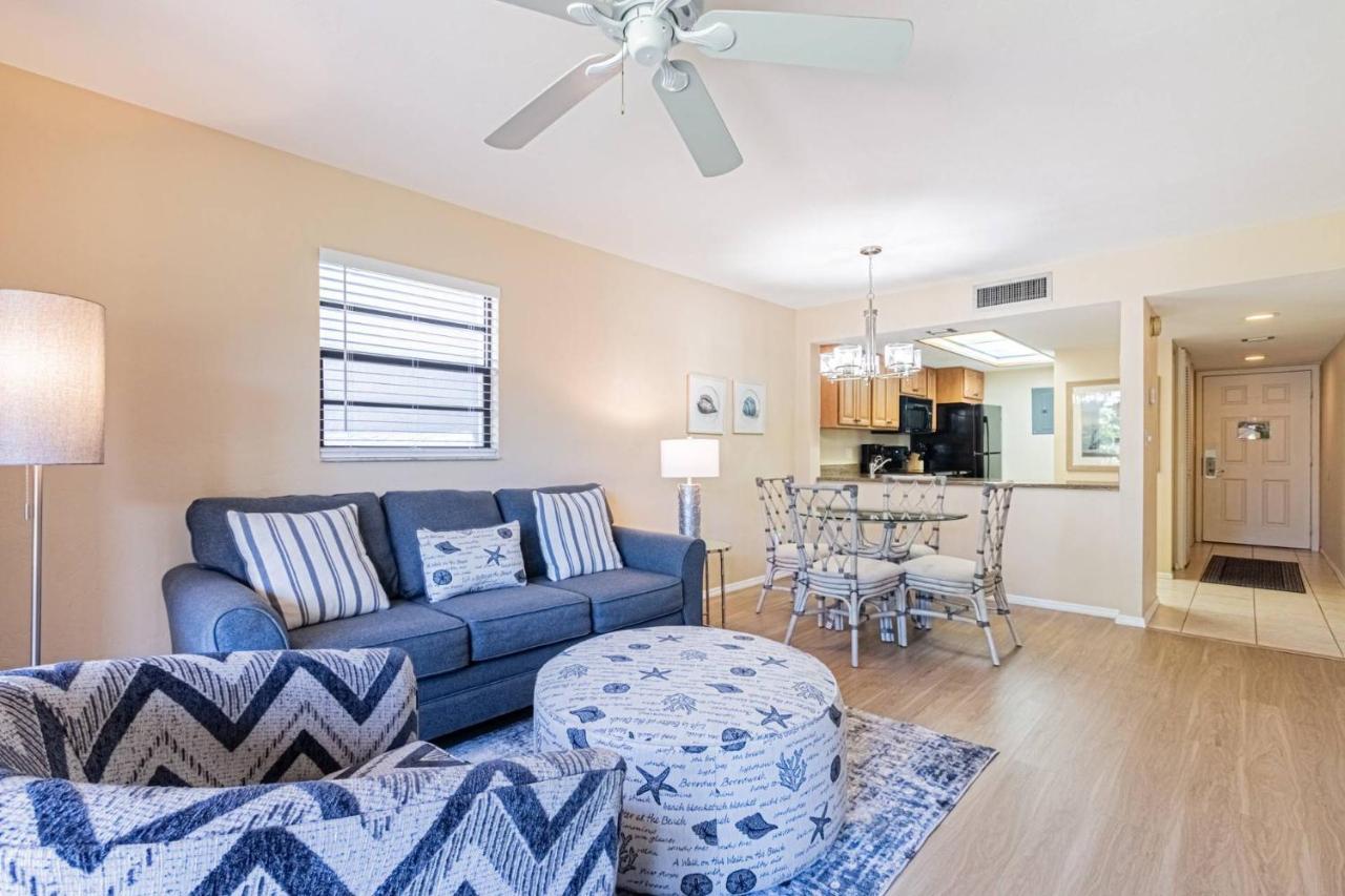 Park Shore Resort, 1st Floor, Bldg.i, End Unit *