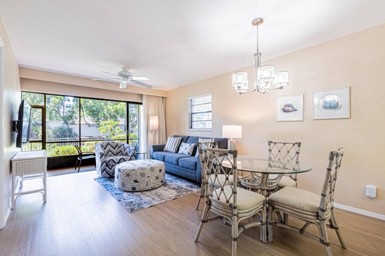 Park Shore Resort, 1st Floor, Bldg.i, End Unit