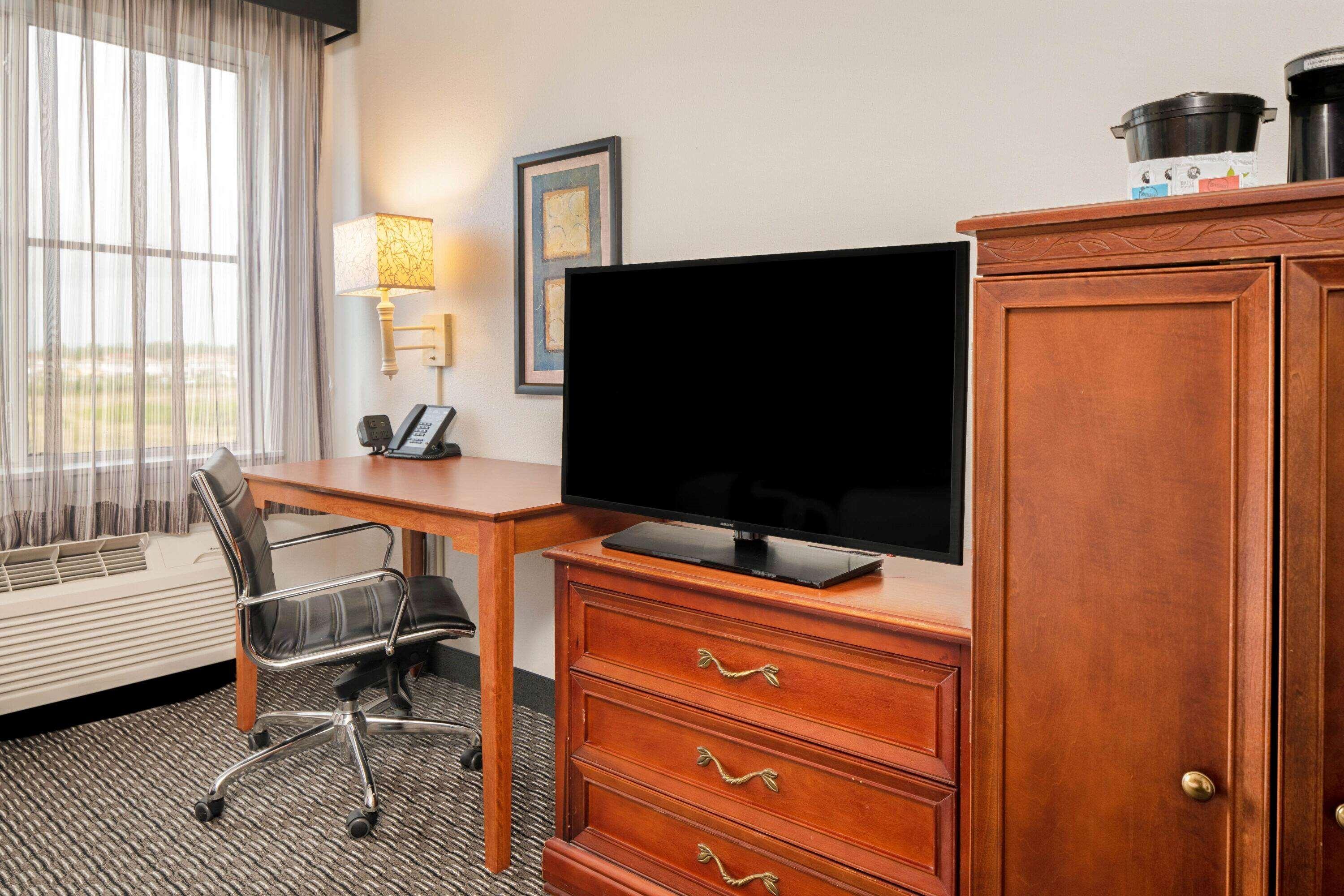 La Quinta By Wyndham Naples East Hotel Golden Gate
