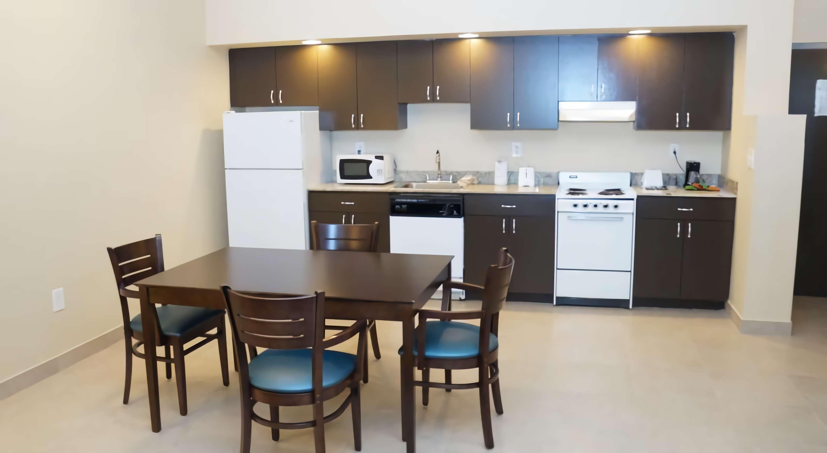 Western Naples Plaza Hotel