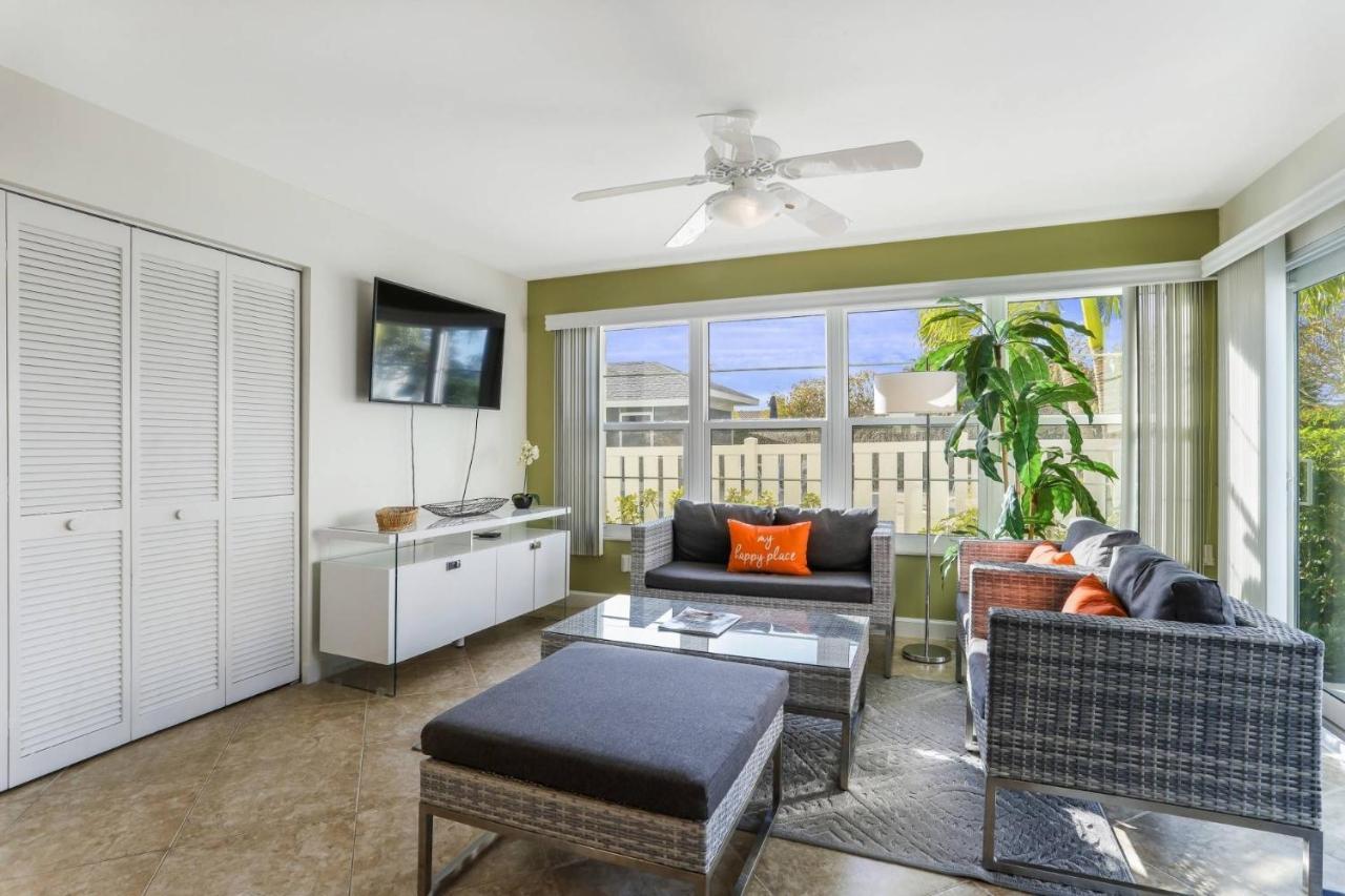 The Shore Club At Park Shore Holiday home Naples