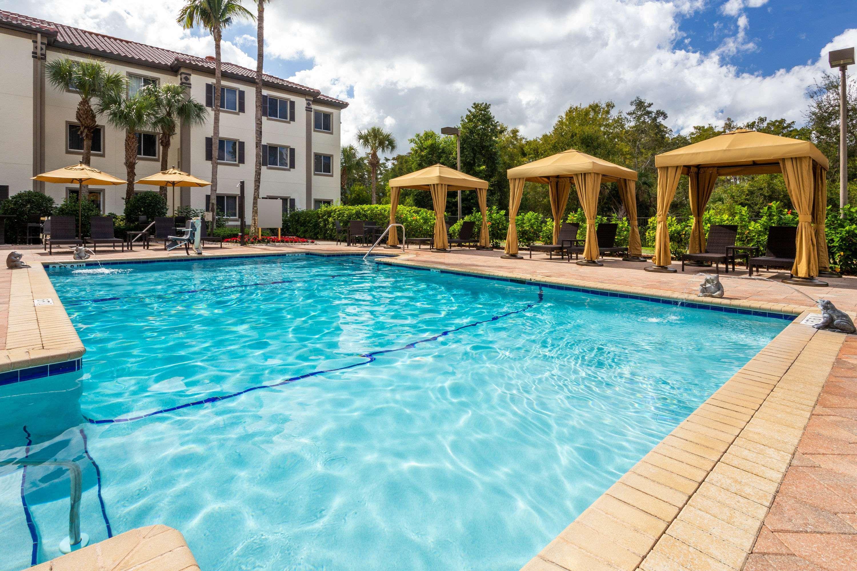 Hawthorn Extended By Wyndham Naples