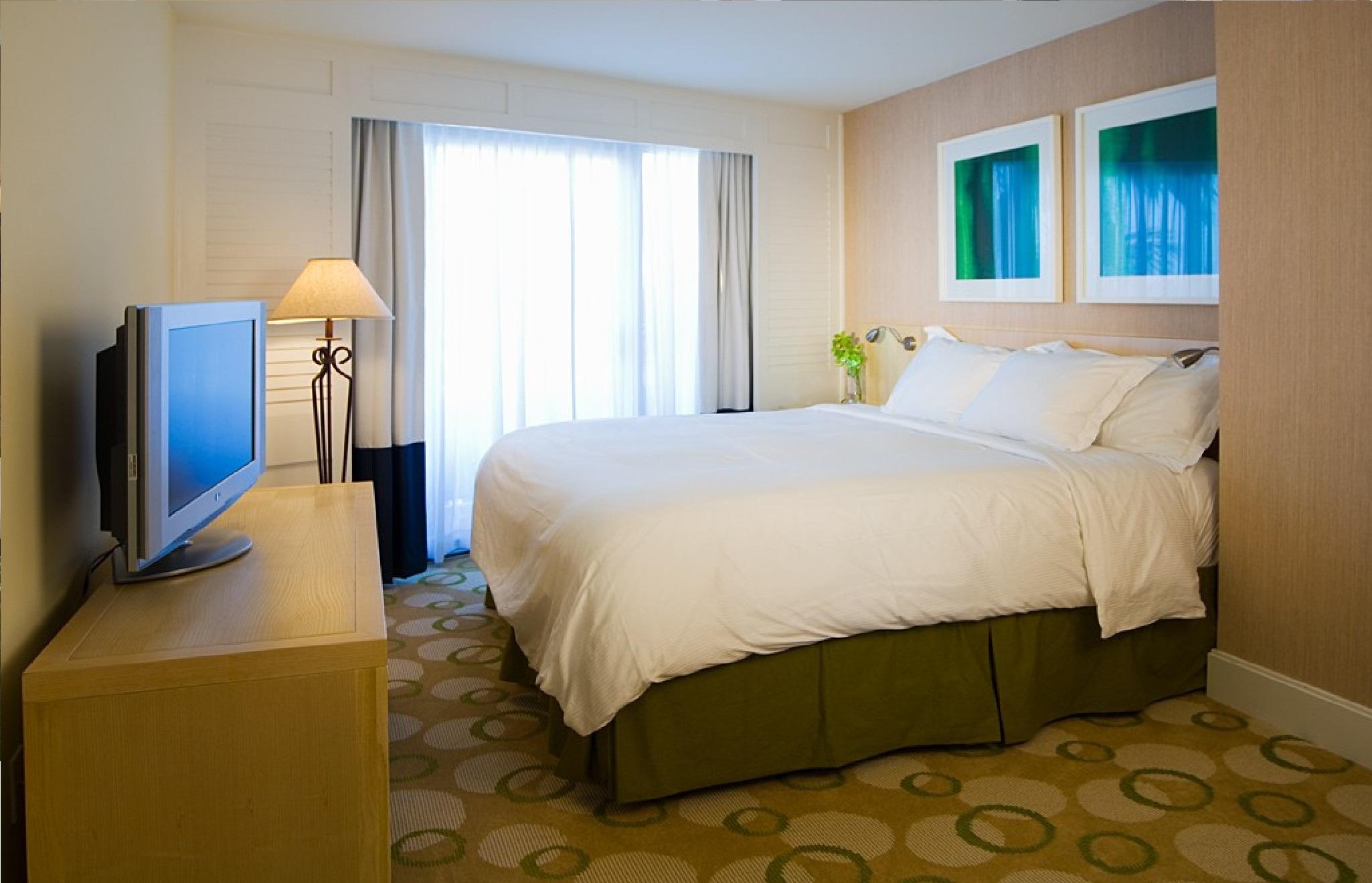 Edgewater Hotel