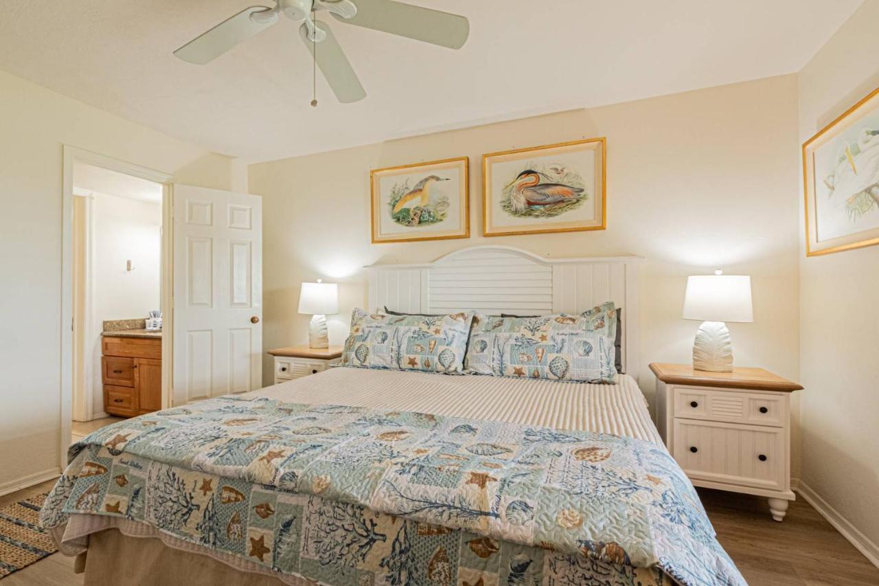 Park Shore 3rd Floor Bldg H Holiday home *