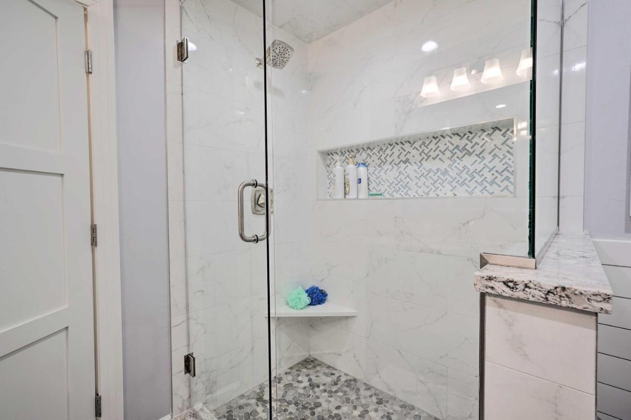 Luxury - Walk To Vanderbilt Beach! Holiday home *