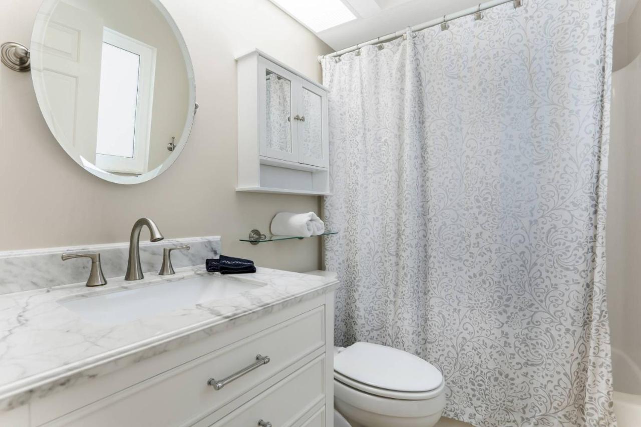 The Shore Club At Park Shore Holiday home *