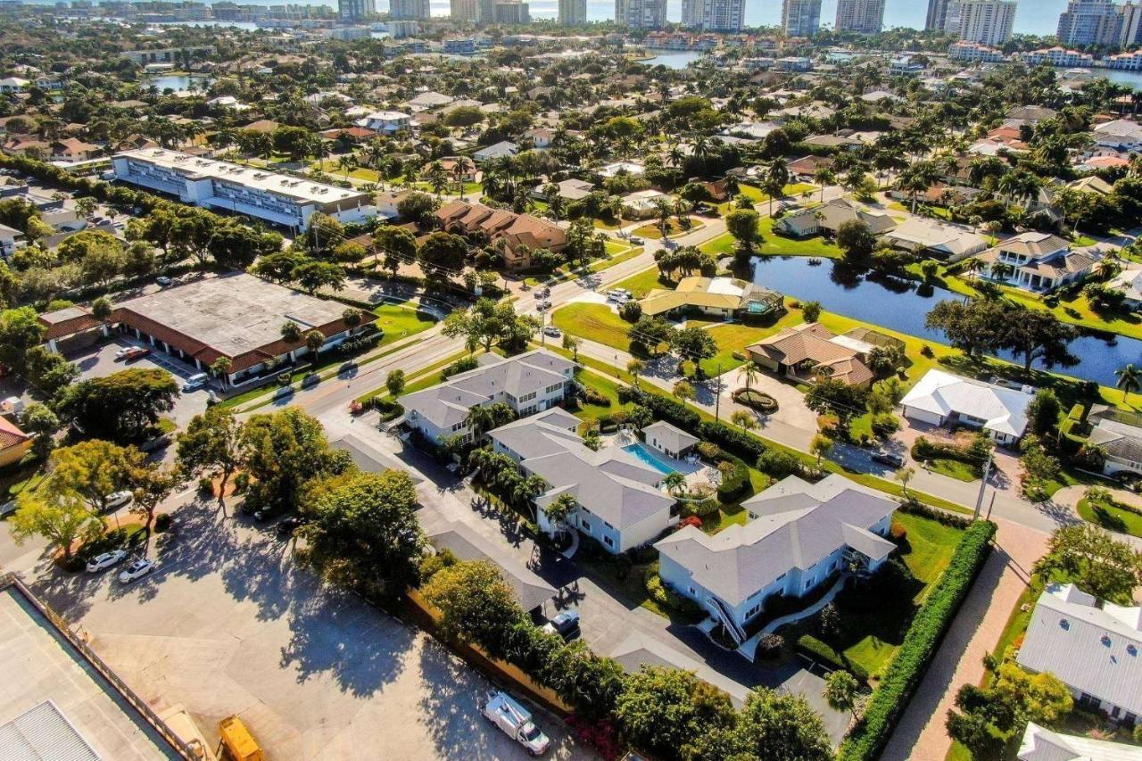 The Shore Club At Park Shore Naples