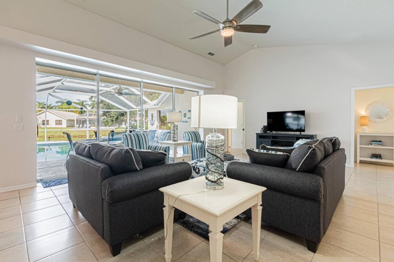 Briarwood-tivoli Ct * Naples
