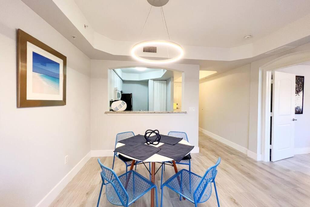 Modern 1br Condo-5 Min Bike Ride To The Beach Naples