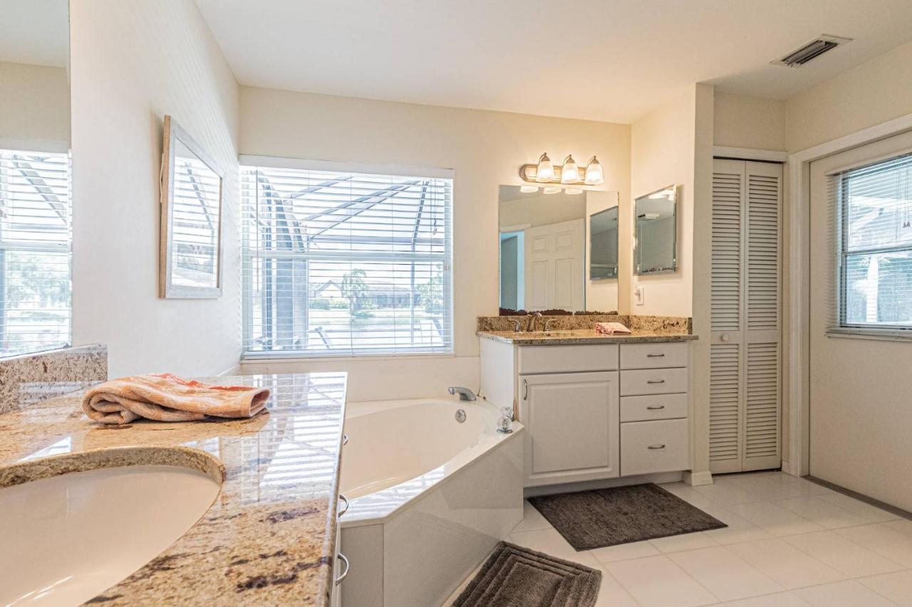 Holiday home Crown Pointe- Harrogate Ct. *