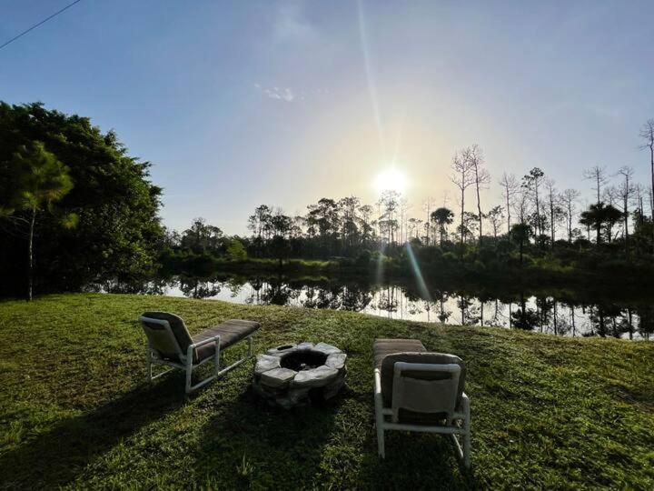 Sunset Hide Away On The Water Guest house Naples