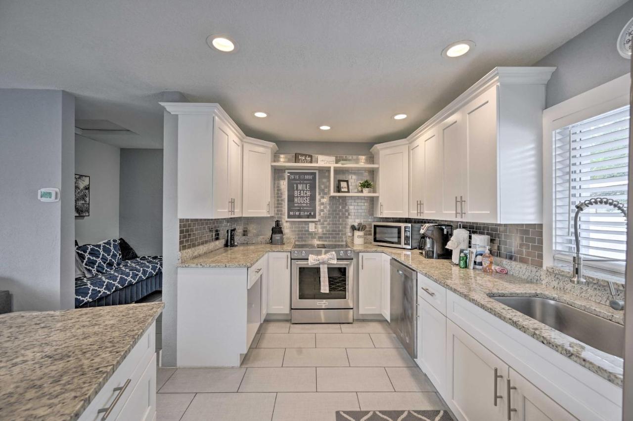 Holiday home Remodeled Getaway With Pool About 1 Mi To Beach! Naples