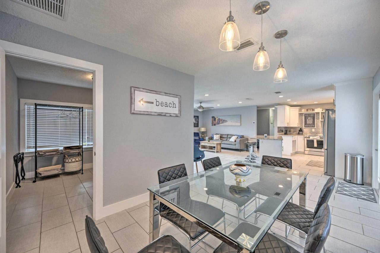 Remodeled Getaway With Pool About 1 Mi To Beach! Holiday home