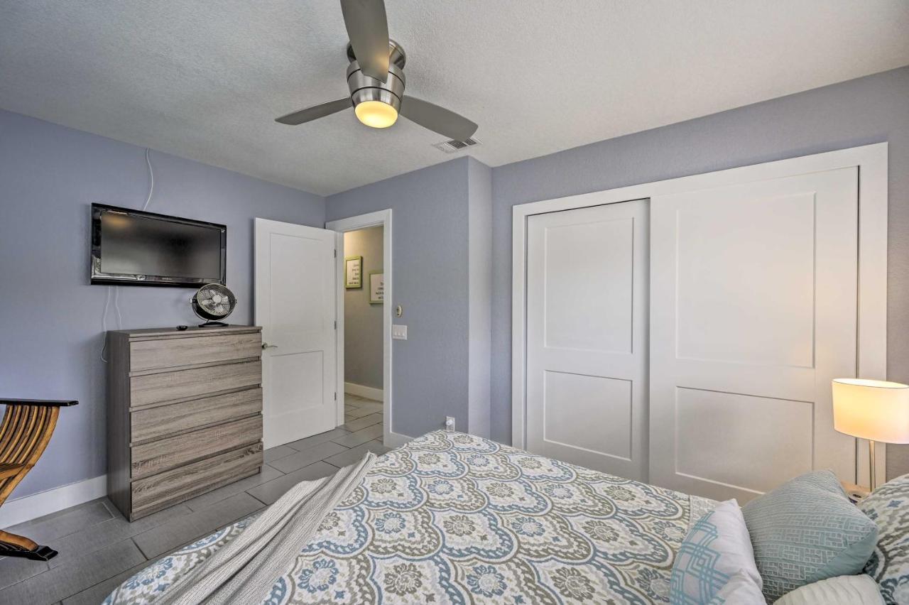 Holiday home Remodeled Getaway With Pool About 1 Mi To Beach! *