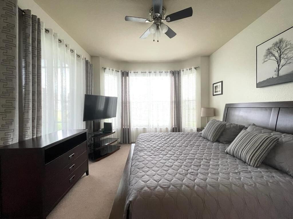 Apartment Free Golf! Stay, Play, Work From Luxury 2bdr Den 1st Floor In Lely Golf Naples
