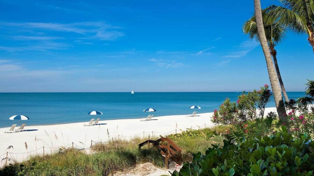 Free Golf! Stay, Play, Work From Luxury 2bdr Den 1st Floor In Lely Golf Apartment Naples