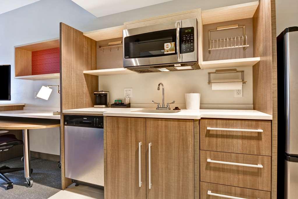 Home2 By Hilton I-75 Pine Ridge Road 3* Naples