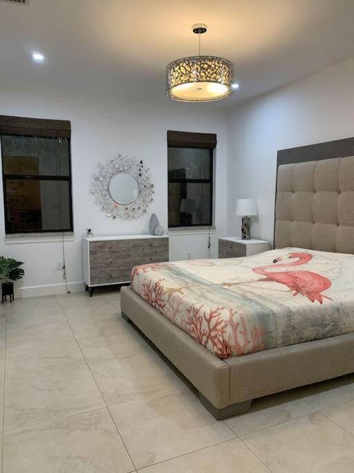 Beautiful And Relaxing Near The Beach! Villa Naples