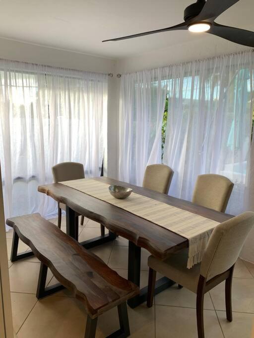 Holiday home Close To Vanderbilt Home! Naples