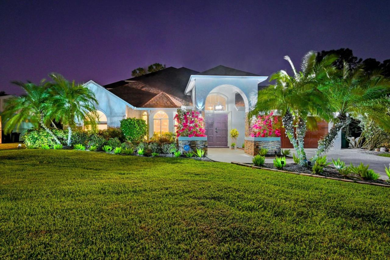 Modern Oasis With Saltwater Pool And Spa!
