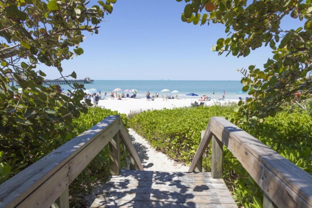 Piccadilly House: Updated Retreat With Private Pool Near Downtown & Beaches