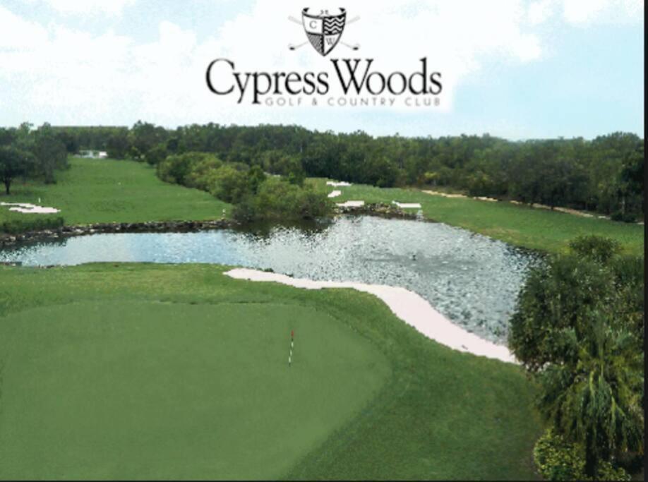 Private Golf Club Condo, Membership Available! Apartment Naples