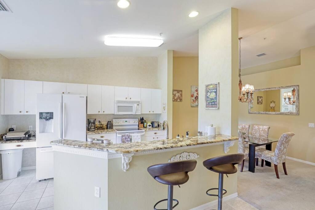 Private Golf Club Condo, Membership Available! Apartment