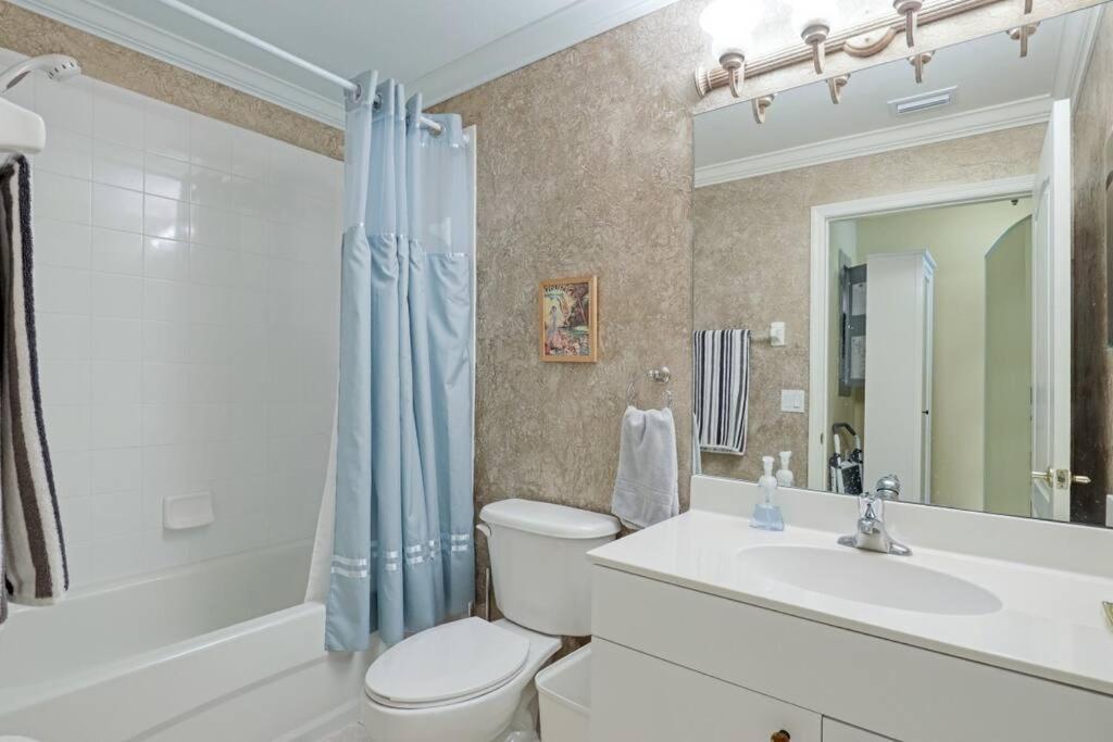 Private Golf Club Condo, Membership Available! Apartment