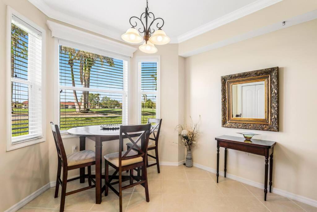 Private Golf Course Condo, Club Membership Available! Naples